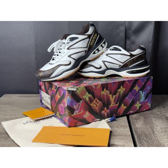 Louis Vuitton White and Brown Men's Sneakers - Picture 2 of 16